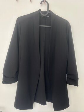 SEVEN SISTERS Black Open Front Ruched Sleeve Blazer / Size Small